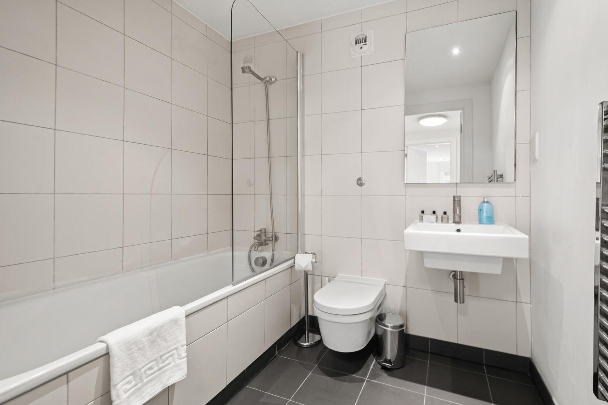 Mysquare One Bedroom Serviced Apartment Near St Paul'S Blackfriars London Exterior foto